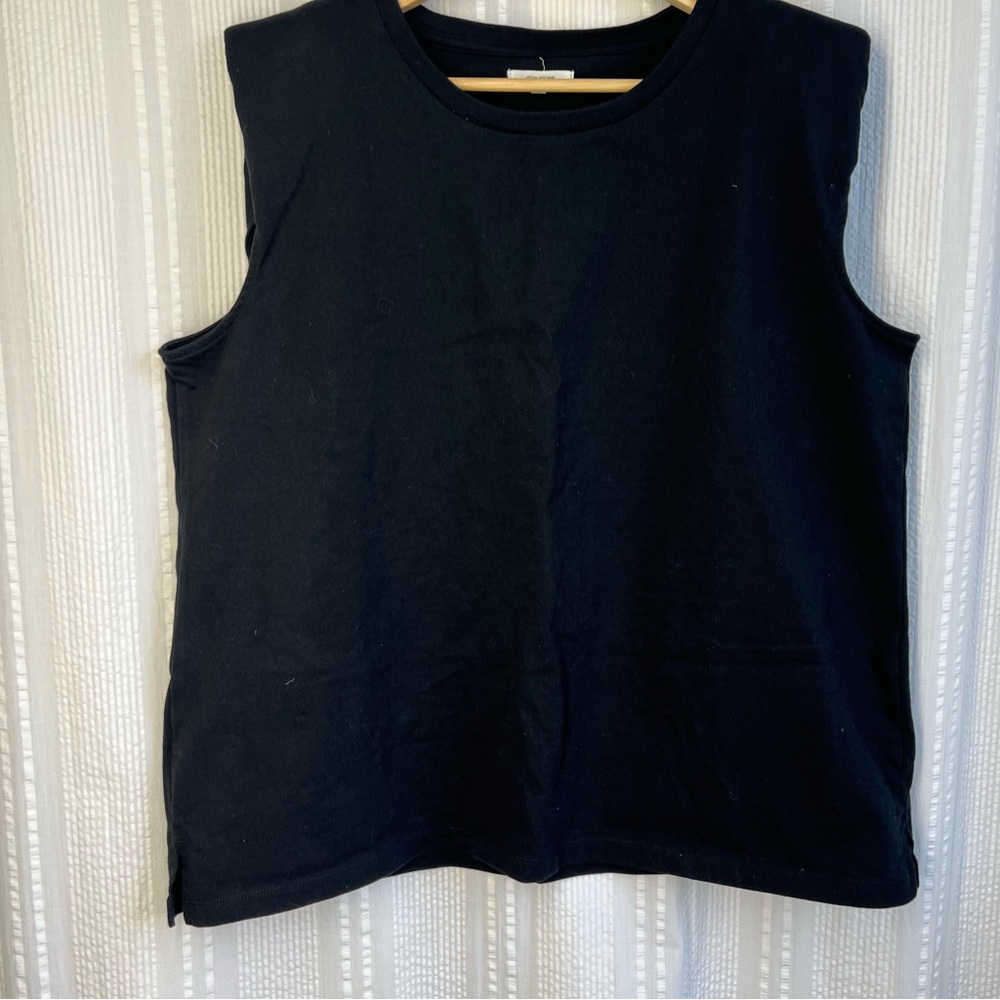 Maurice’s Boxy Black Muscle sleeve‎ T- Shirt Sleeve Top with Padded Shoulders